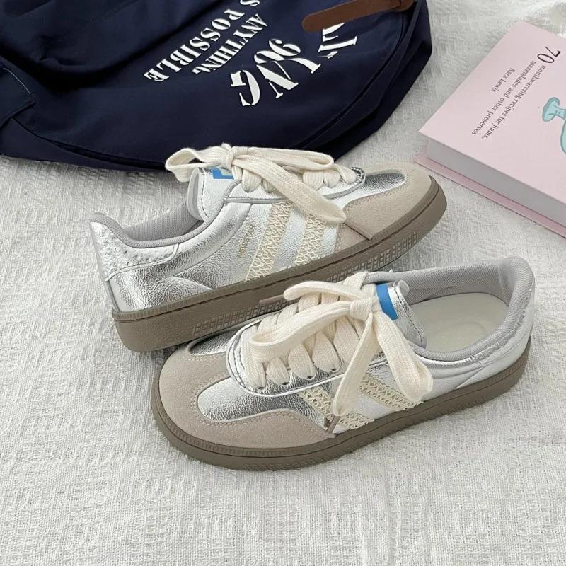 

Женская обувь 2025 года, осень, новый стиль Гонконга, повседневная обувь на мягкой подошве, женские кроссовки на шнуровке, прогулочные туфли на плоской подошве, Zapatillas De Mujer 40 серебряный