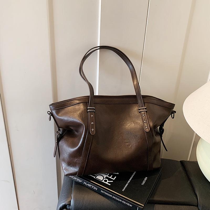 

Bag Women s 2025 Autumn and Winter Premium Sense Large Capacity Tote Bag Niche Commuter Versatile Fashion Shoulder Bag