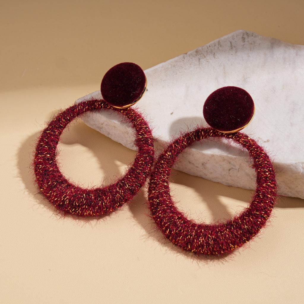 Mote øredobber for kvinners smykker