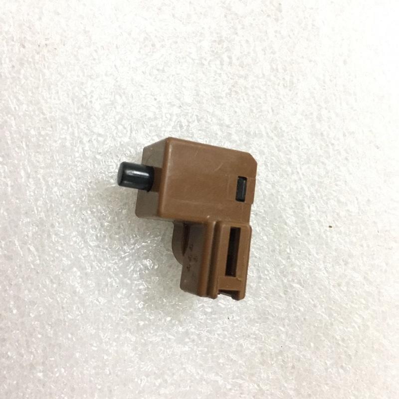 

For Toyota Crown Camry Reiz Highlander RAV4 Prado Handbrake light switch Foot brake sensor switch