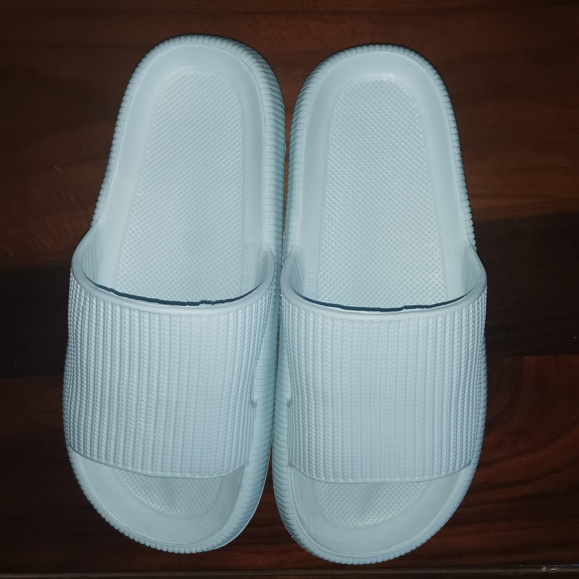 

Толстые тапочки для ванной и дома на платформе, тапочки Cloud, нескользящие шлепанцы, женские сандалии, женская мода, мягкие тапочки из ЭВА для дома 32- 33 светло-синий