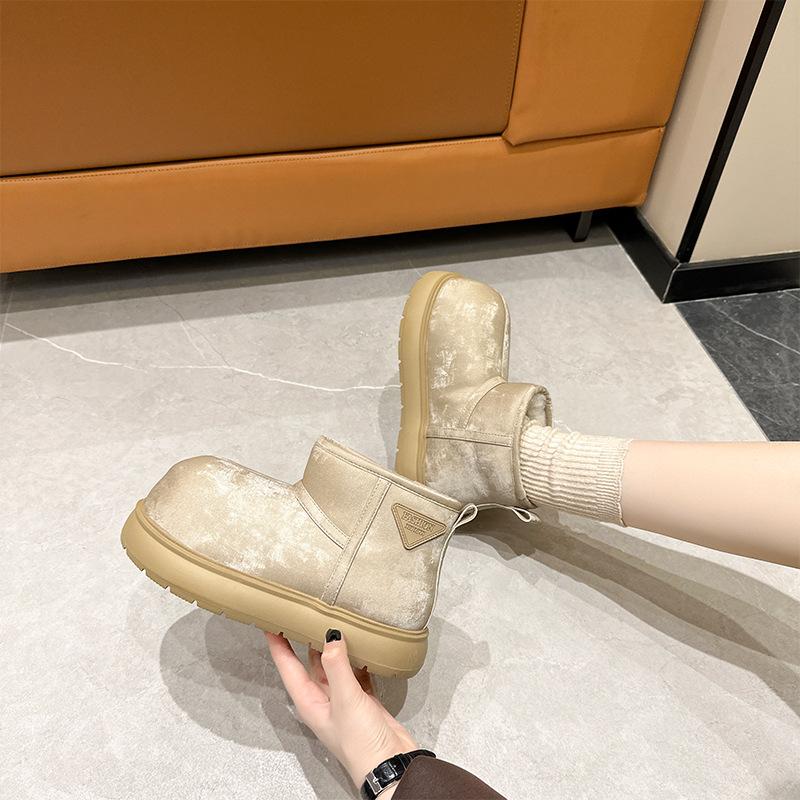 2025 autumn and winter new big-headed thick-soled kapibara snow boots for women, warm and non-slip, piled and thickened snow cotton for women