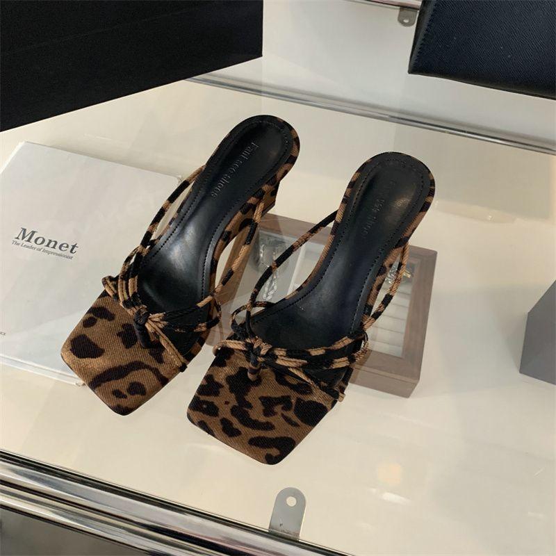 Open-toed Wedge Heel Pinch Flip-flops Shoes Women's Shoes Wear 2025 Summer High-heeled French Sandals Leopard Print Sandals