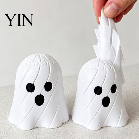 Funny Desk Accessories 3D Printed Articulated Ghost Fidget Toy, Halloween Decor, Flexible Joint Cute Gift Ornament, Stress Relief for Adults Children