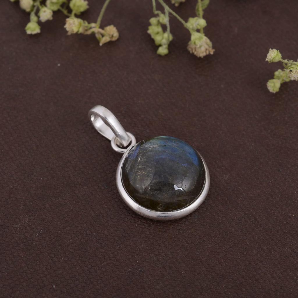 Labradorite Pendant Round Cabochon Solid 925 Sterling Silver Gemstone Pendant without Chain Jewelry For Women or Girls - 2.45 Gms