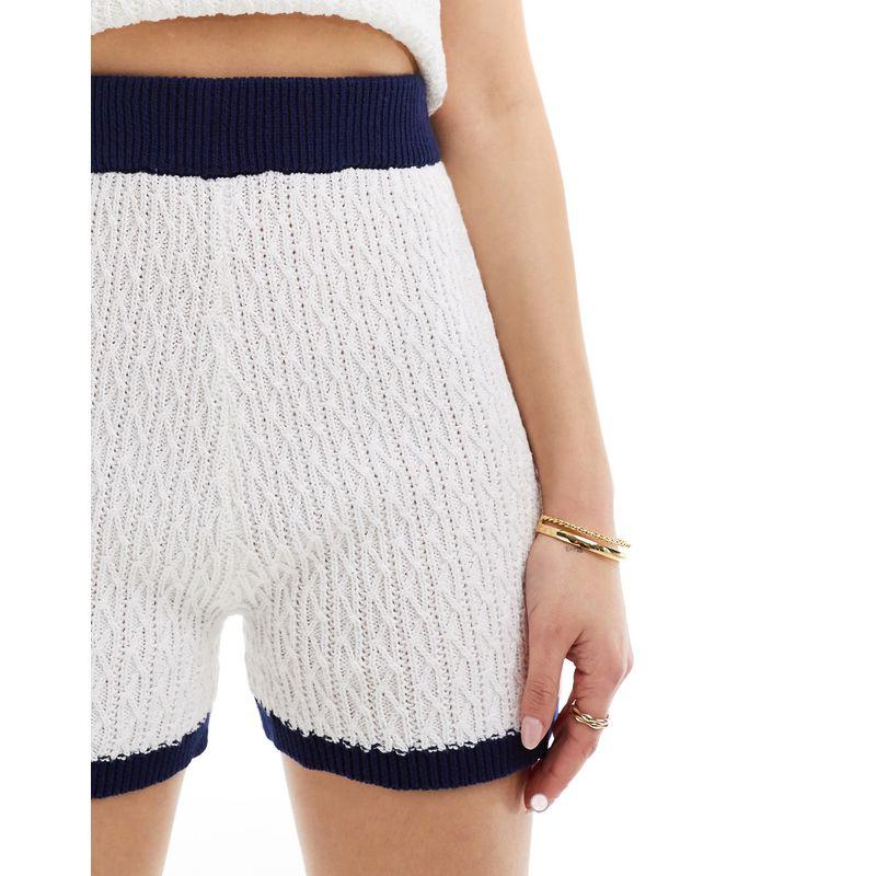 

Simple and Stylish Atmospheric Contrast Color Knitted High Waist Stretch Shorts White/dark blue strip/single shorts No label/S