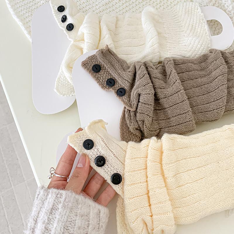 Female Autumn New Solid Color All Match Knit Show Thin Button Step Foot Pile Socks