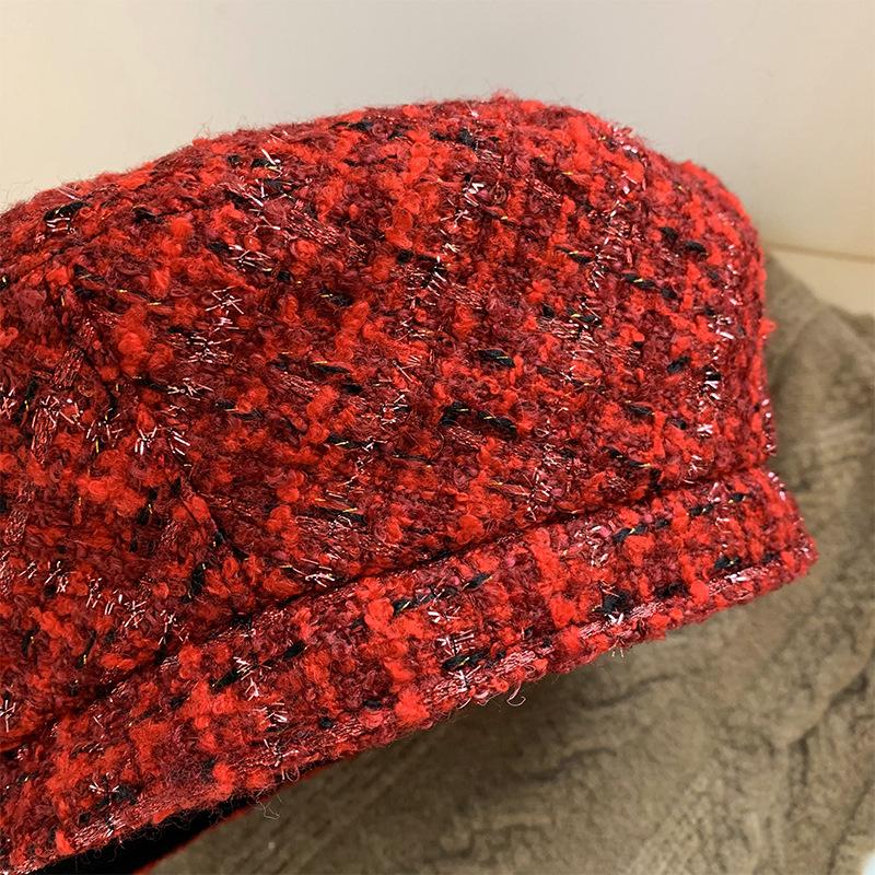 Red beret women's autumn and winter Korean version vintage face small New Year's bud painter hat small fragrance style tweed hat