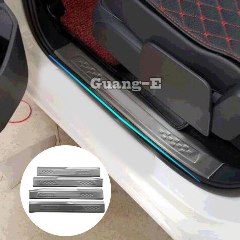 For VW Volkswagen Touran L 2016 2017 2018   Styling Cover Pedal Door Sill Scuff Plate Cover Inner Built Threshold Parts