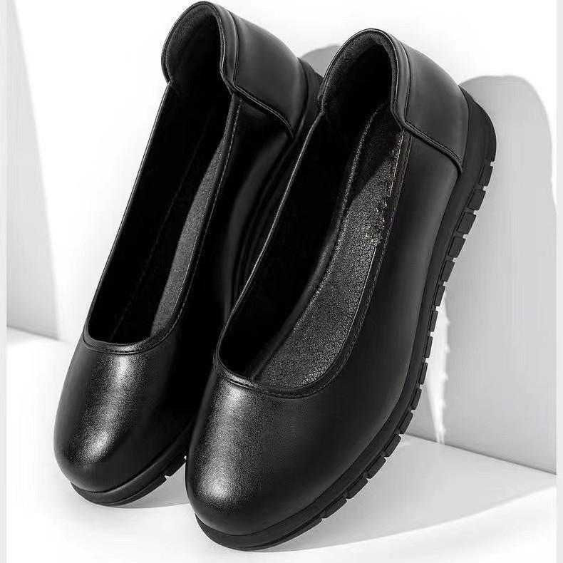

Professional flight attendant shoes round head soft sole leather shoes work shoes black flat heel non-slip worker shoes soft leather dress wome 40 чорний