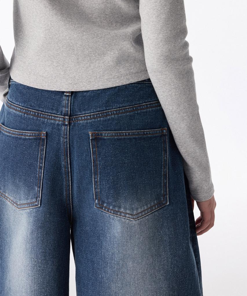 MUSINSA STANDARD WOMAN Women'S Big Brush Wide Bermuda Denim Pants [Medium Indigo]