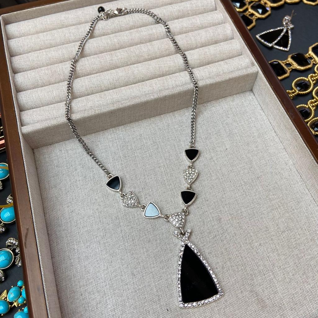 Black Resin Water Drop Necklace Earrings Light Luxury Niche Temperament Premium Pendant Clavicle Chain