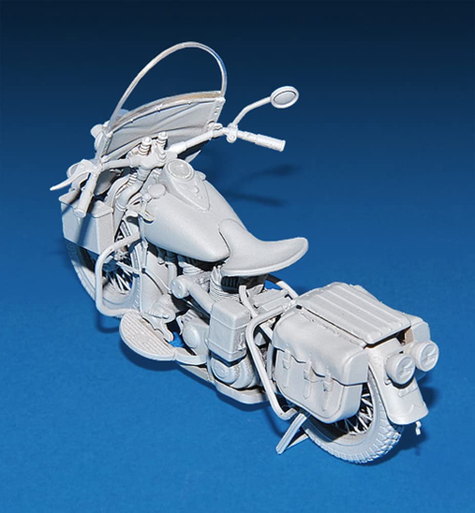 MiniArt Scale US Army Motorcycle Crew Repairing Special Edition Plastic Model Kit Tools and MA35284 1/35 (3 Figures) (Includes Toolbox)