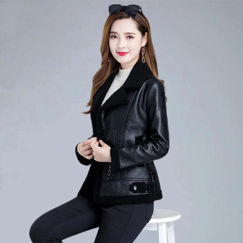 Winter Women's Leather Fashion Fur Coat Lamb Fur Coat Plus Velvet Thick Short Large Size Leather Coat