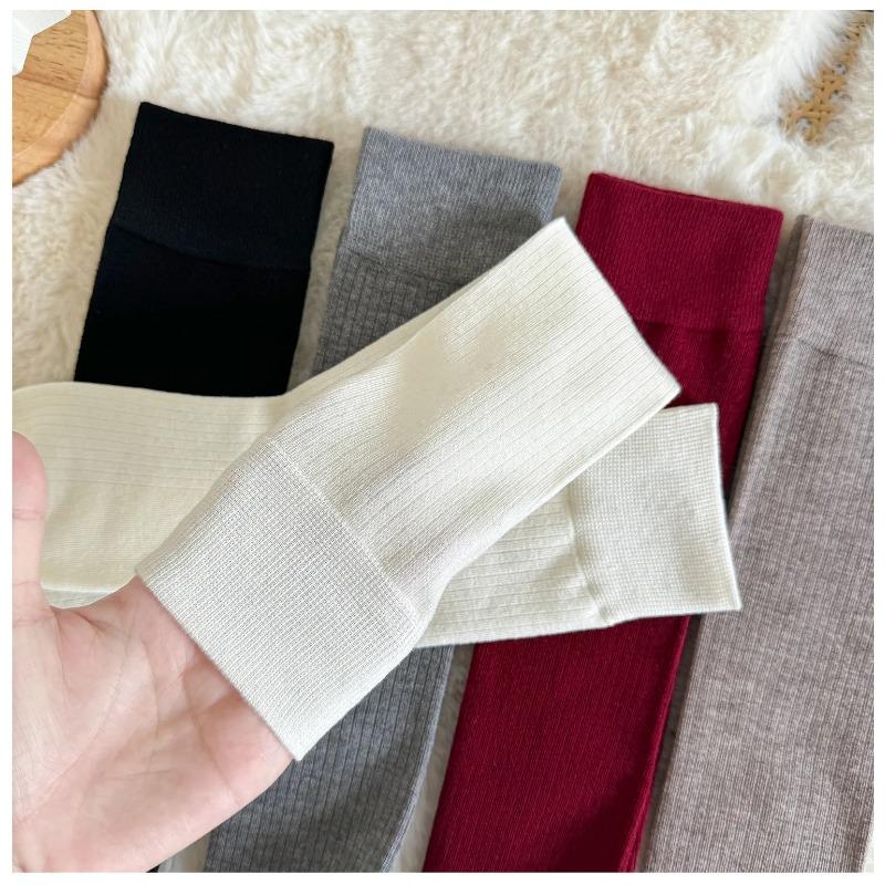 Women Stockings Autumn and Winter Simple Knee Socks School Girls Solid Color Black White Gray Long Socks Stocking