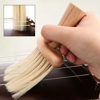 1 PC Soft Bristles Ukulele Violin Brush Guzheng Guitar Cleaner Brush Cleaning Tool for Musical Instrument Guitar Accessories