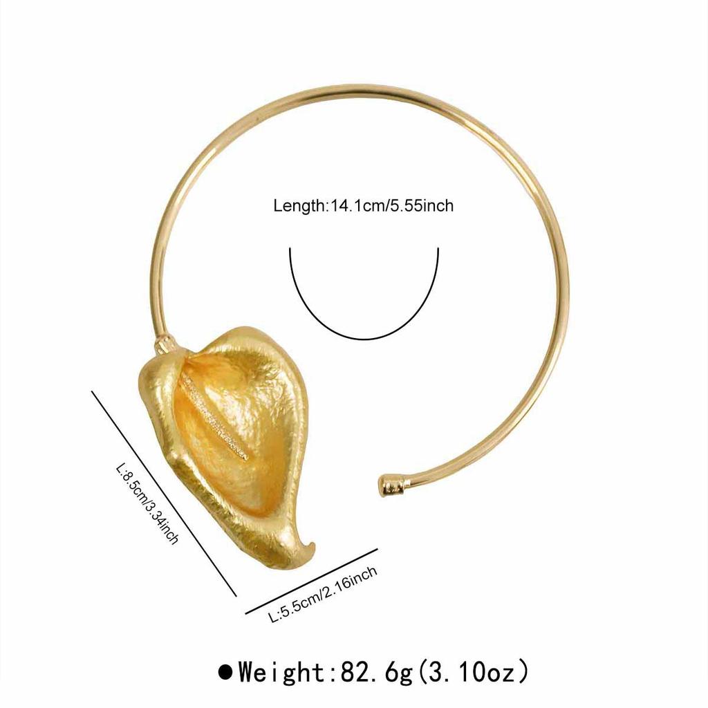 N11111 colored poplar leaf three-dimensional metal wind collar, light luxury retro niche high-end necklace for women