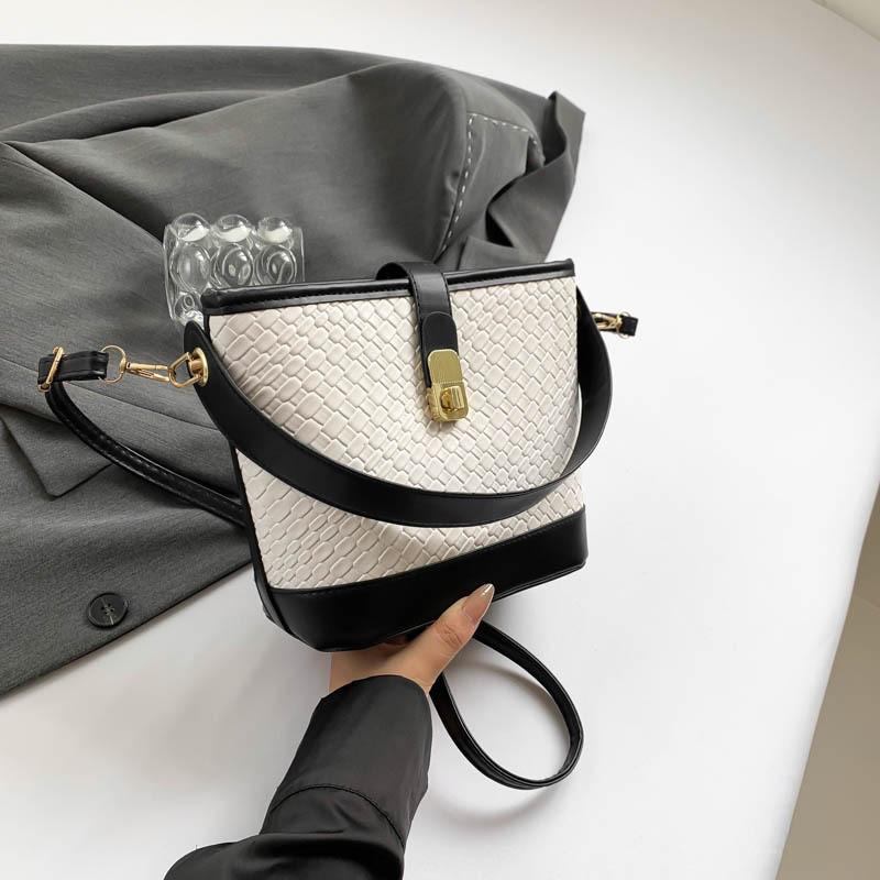 Stylish Minimalist Woven Pattern Bucket Bag For Women In Chic Black Green Brown And Khaki Colors