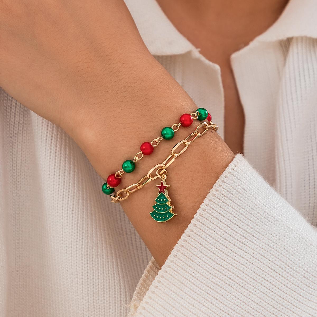 

Ingemark 2026 New Christmas tree Pendant Bracelets for Women Trendy Red Green Alternate Beads Chain Bangles Couple Jewelry Gift