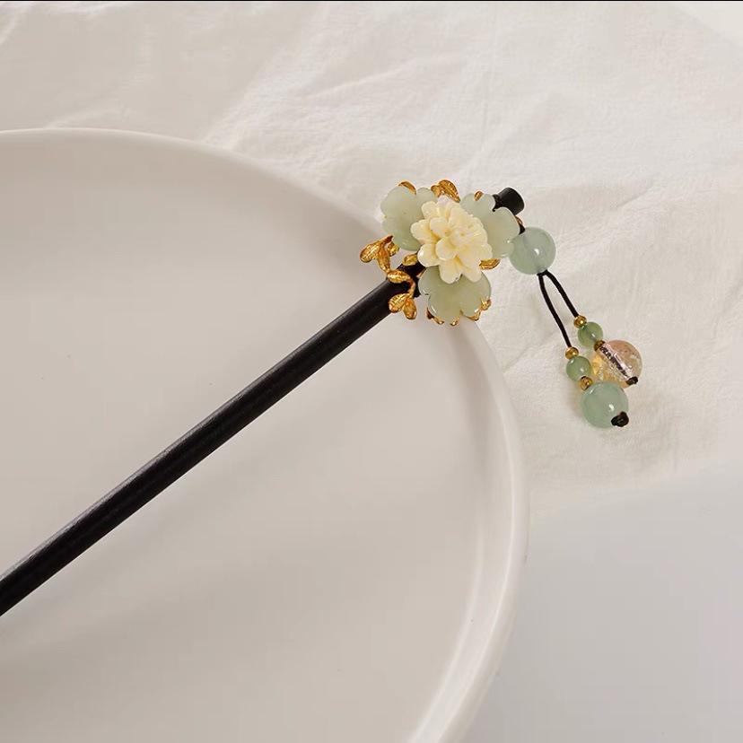 

Элегантная деревянная заколка с кисточкой в старинном стиле для одежды ханьфу и чонсам