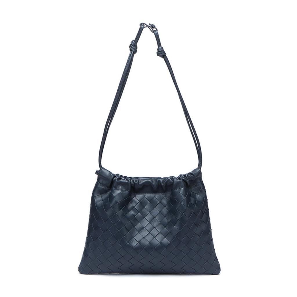 Cross-border trend woven women's bags, garbage bags, one shoulder, underarm bags, portable drawstring, lucky bags, messenger bags, commuter portable.