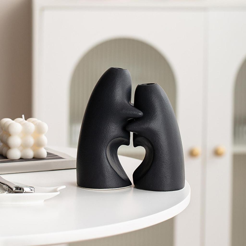 A pair of hug vases for bouquets 2 Pieces Bouquet Holders Ceramic Hugging Flower Vases light luxury high end ornaments