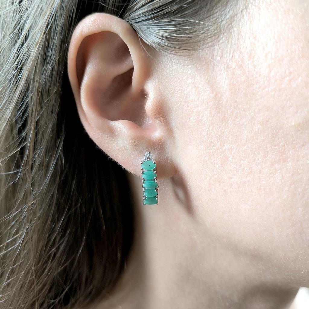 Silberohrringe mit natürlichem Smaragd und Zirkonia (2161981)