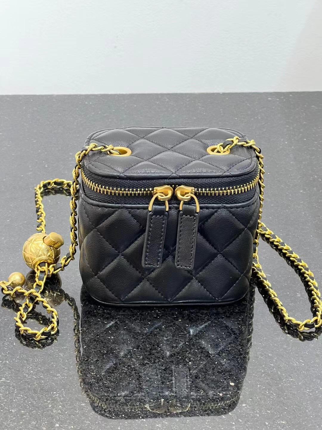 

Мини-сумка через плечо с ромбовидным узором - элегантная женская универсальная сумка чёрный