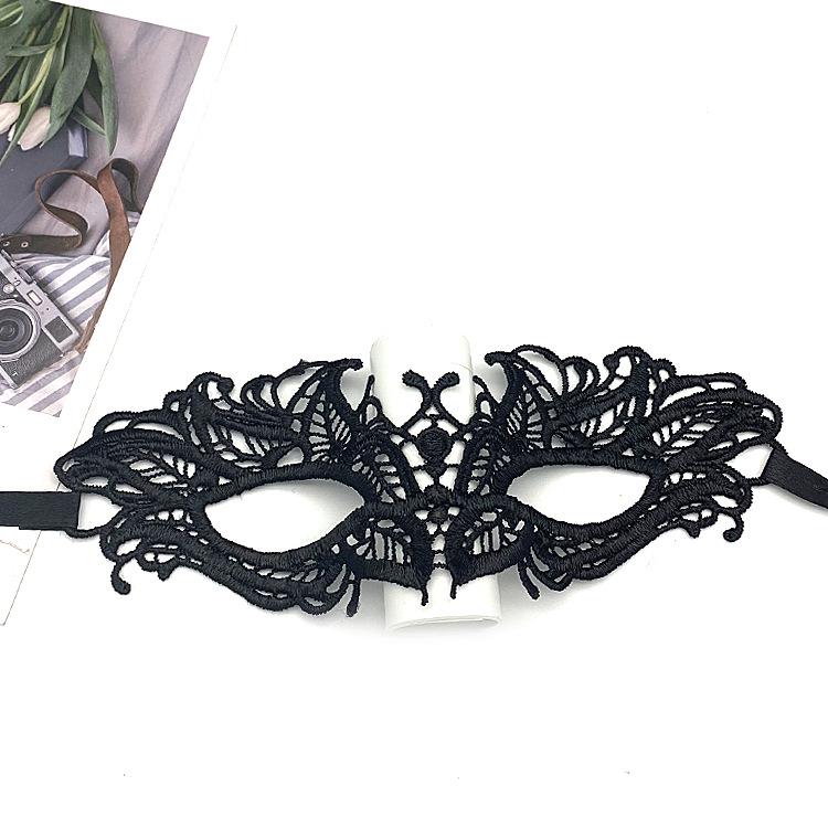 Mysterious Gold Stamped Lace Half Face Masquerade Mask for Women - Halloween Dance Party Accessory чёрный