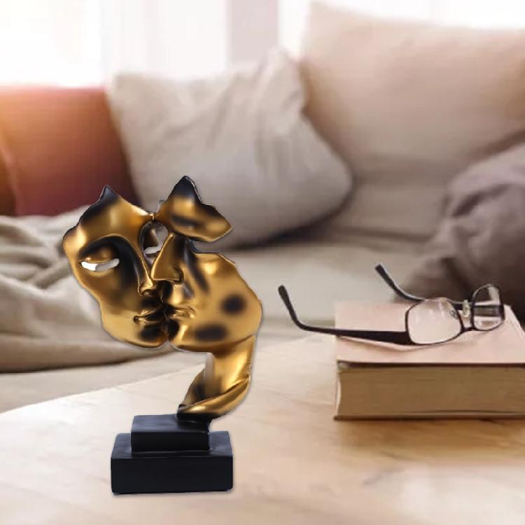 Elegant Living Room Decoration Kiss Couple Accessories Lovers Statue Resin Figur