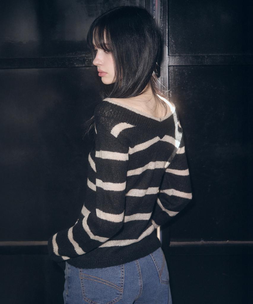 Ledeoli Symbol V-Neck Striped Knit [Black]