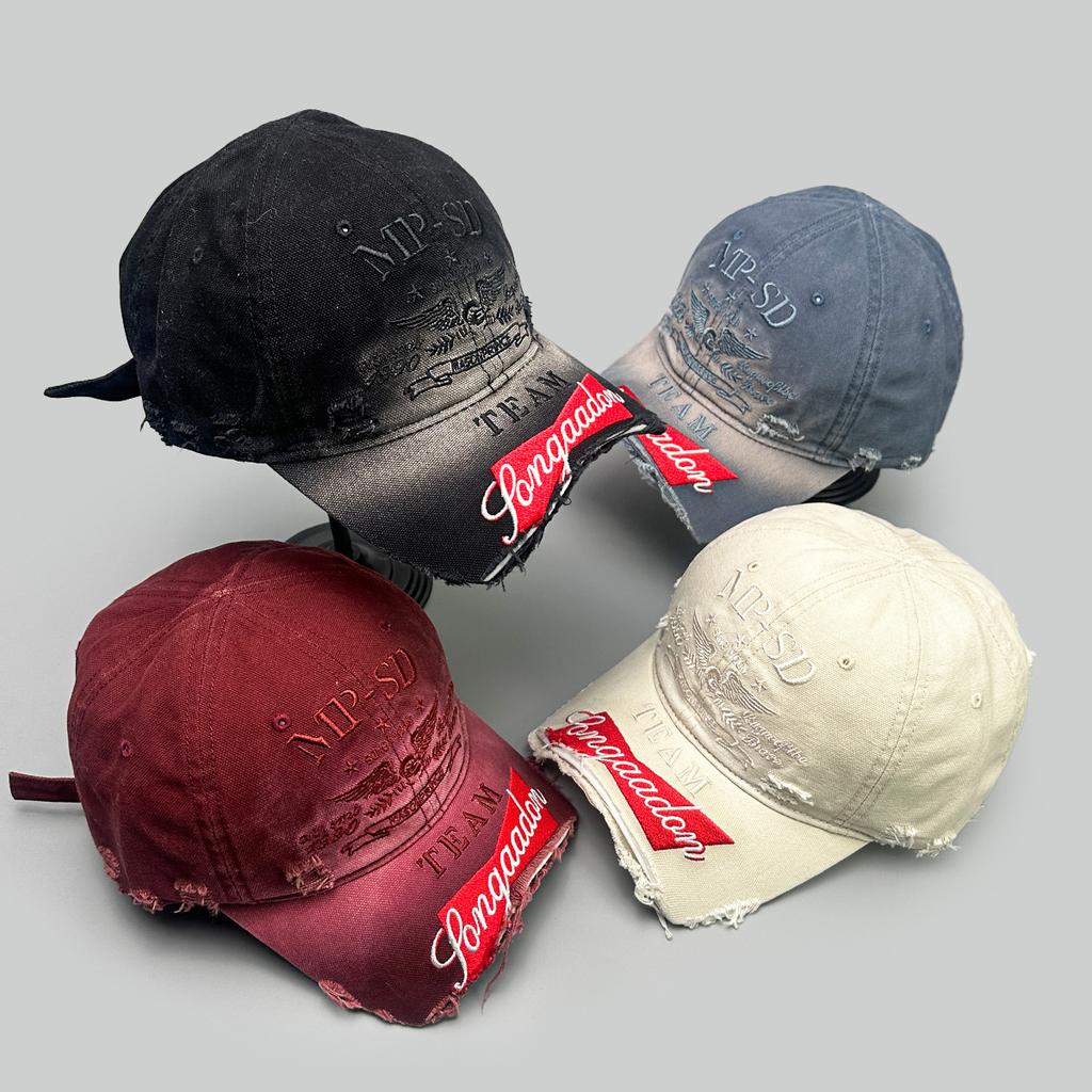Frühling und Sommer Amerikanische Nische Bestickte Alphabet Baseballkappen Männer und Frauen Sonnenschutz Löcher Winddichter Schirm Personalisierte Schirmmütze