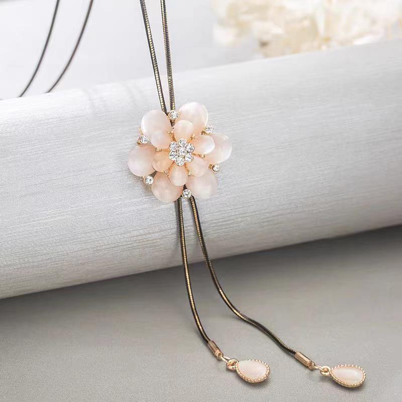 Japanese-Korean Women's Cat's Eye Flower Tassel Necklace - Fashionable, Versatile Sweater Chain 