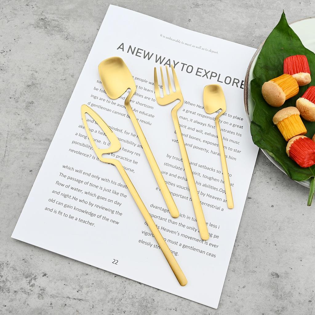 Western 16Pcs Knife Fork Spoon Dinnerware Set Matte 304 Stainless Steel Dinner Cutlery Set Party Kitchen Flatware Tableware