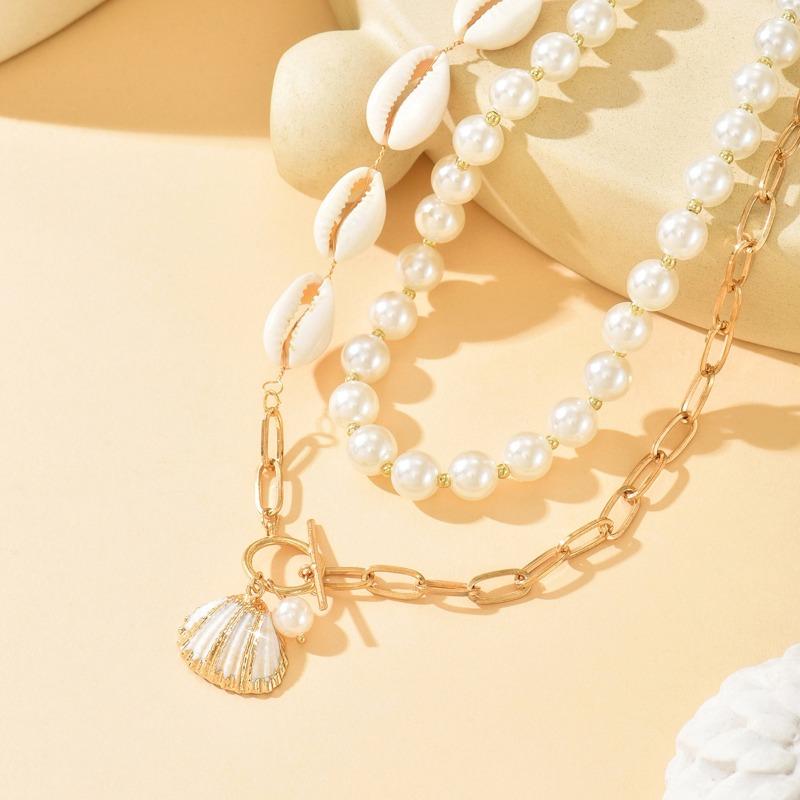 Seaside shell necklace versatile holiday jewelry niche design sense splicing chain collarbone chain