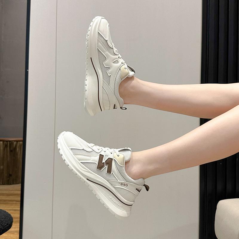 Forrest Gump shoes women's new autumn light sports dad shoes leather surface soft sole not tired feet white shoes super fire