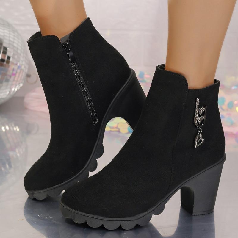 Autumn and winter new thick heel large size side zipper pendant short boots women's high heel Martin boots