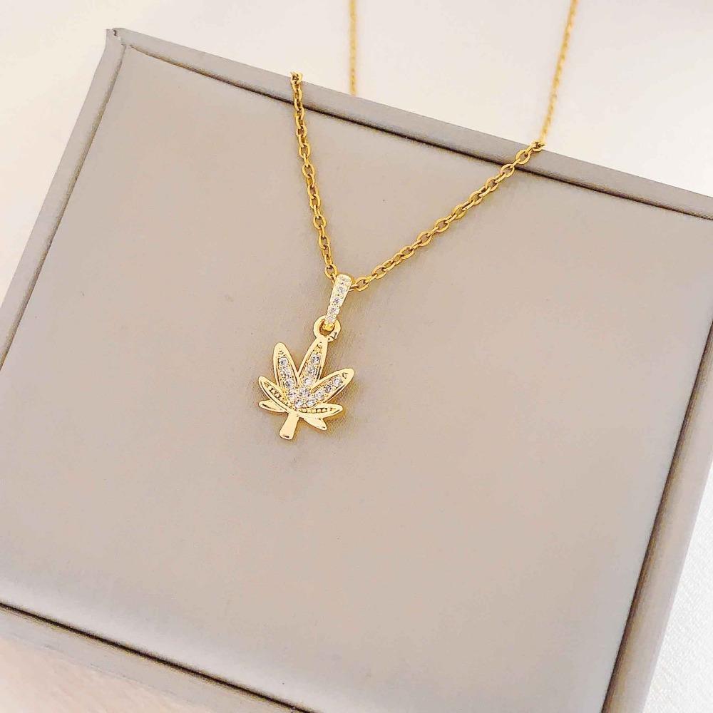 Necklace Women Do Not Fade Summer Small Cute Temperament Titanium Steel Necklace Versatile High-end Jewelry Simple Collarbone Chain