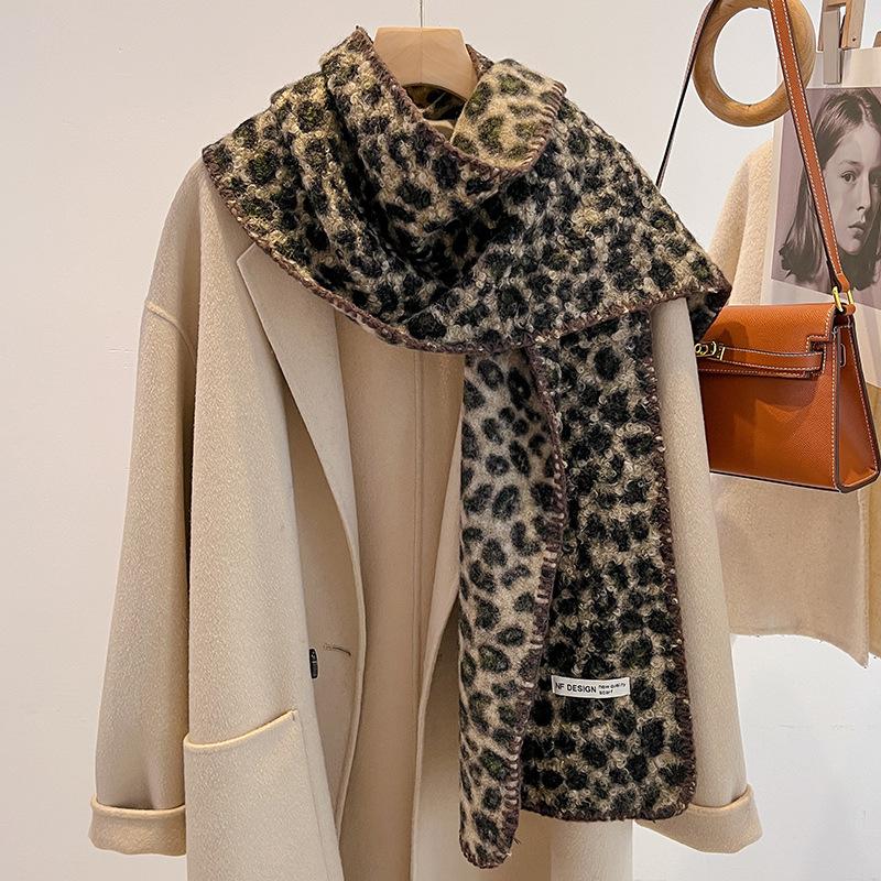 Wind retro leopard print imitation cashmere scarf women's autumn and winter new Spice Girl shawl thickened warm scarf