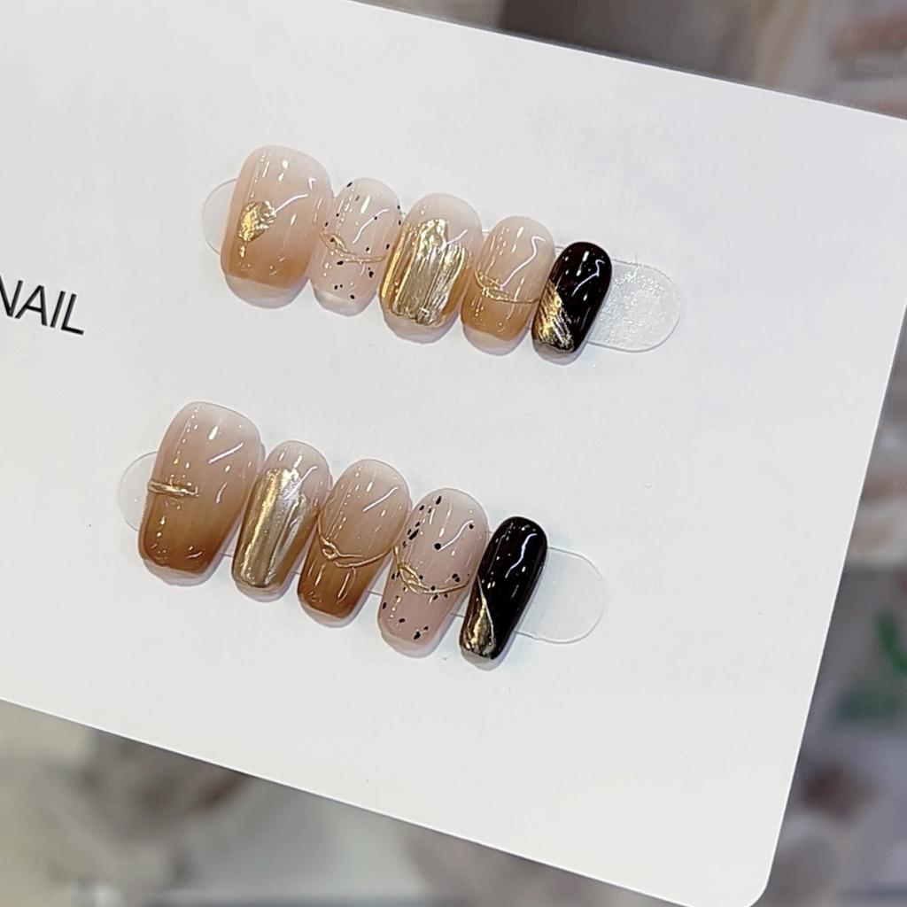 Pure Hand-made Phototherapy Wears Nail Caramel Chestnut Finished Products Can Be Removed Using Nail Art Patches