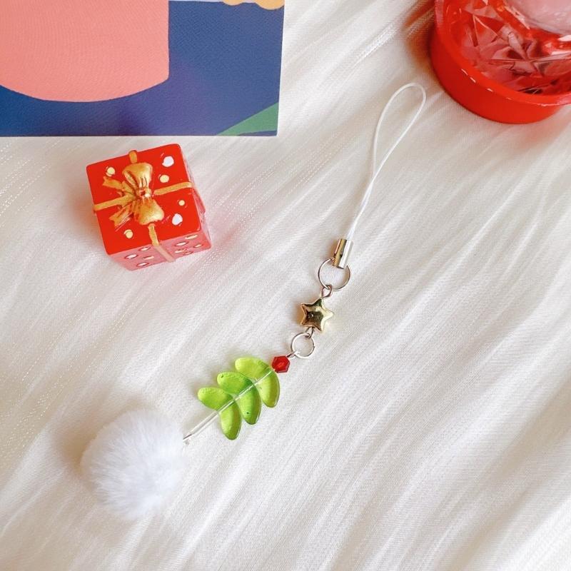 Christmas Tree Phone Lanyard with Acrylic Leaves Designs Bead Decorations Phone Hanging Pendant for Holiday Decors