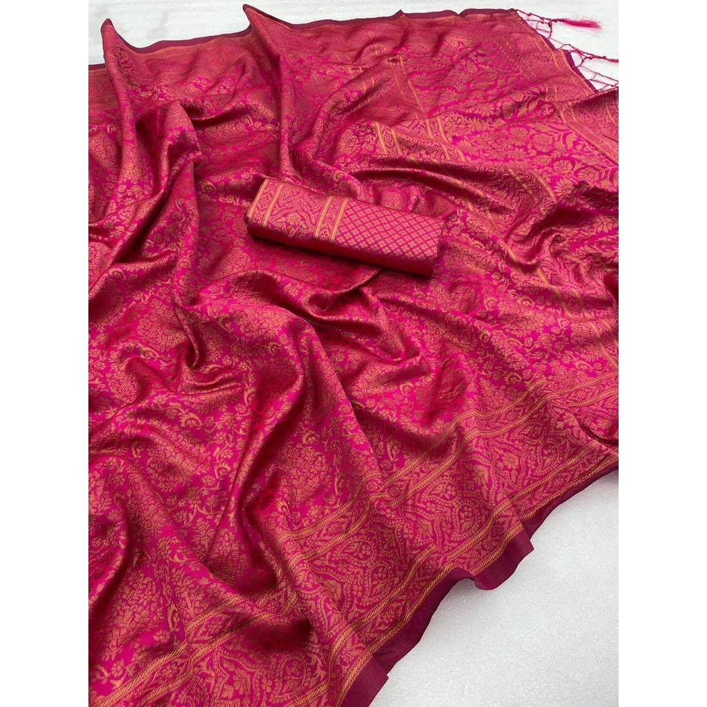 Dieser wunderschöne Saree ist elegant mit wunderschönem solidem Jacquard-Gewebe verziert, das dem Outfit einen perfekten Look verleiht.