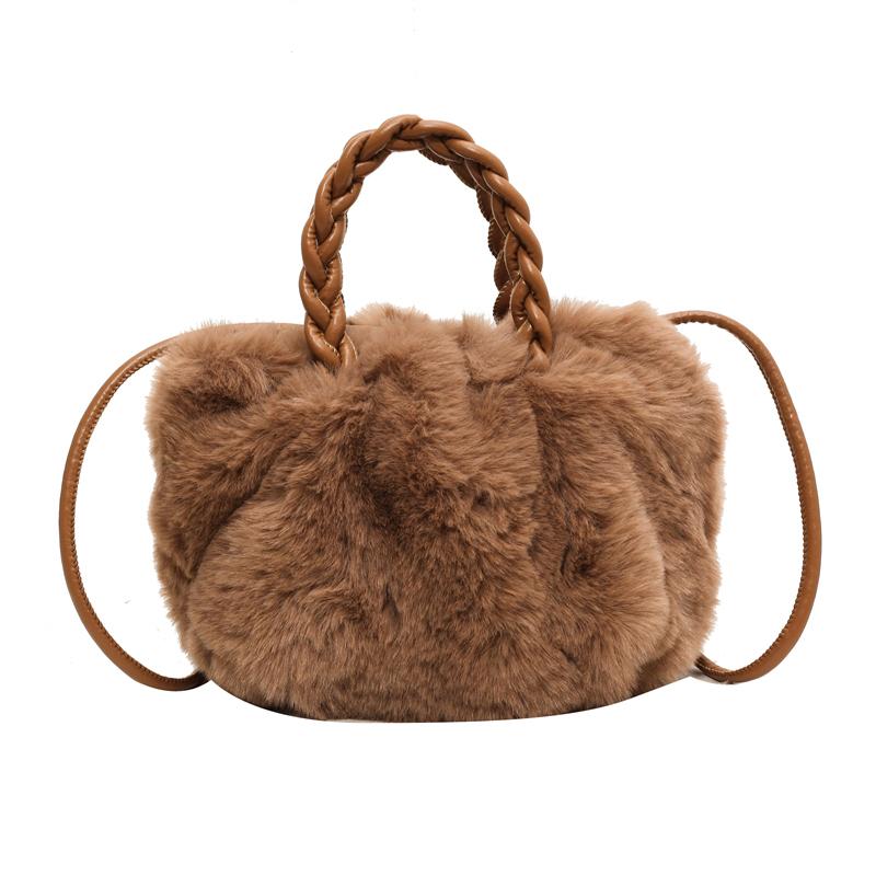 

Простой стиль плюшевой косой плиссированной сумки на плечо с современным дизайном, повседневная одежда, новинка