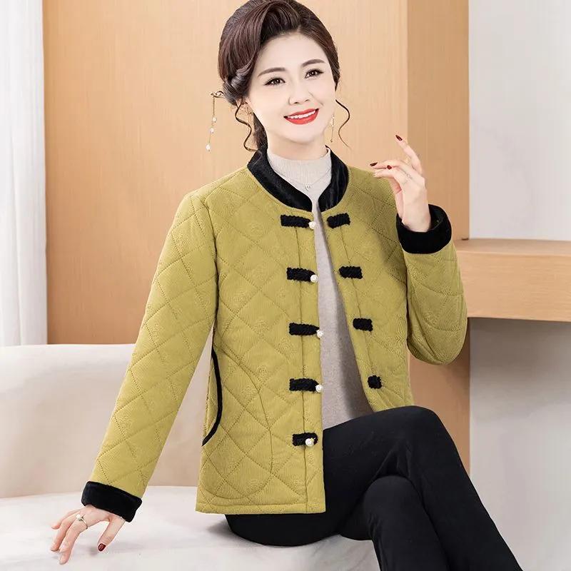 Women's Autumn Winter Thickened Short Padded Jacket: Retro Chinese Style, Loose Fit with Velvet Lining, Warm Design