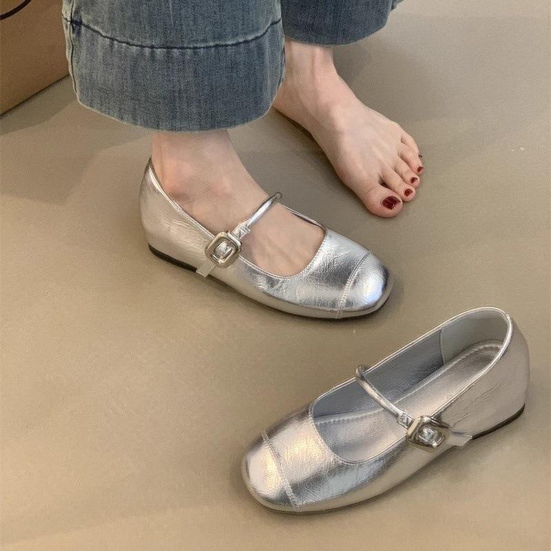 

Retro inner height increase light mouth evening shoes 2025 French high-end sense small fragrant silver with skirt Mary Jane shoes 35