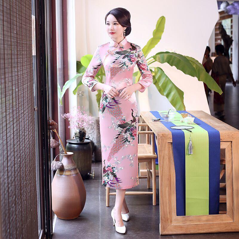 Stil chinezesc cu mâneci trei sferturi Qipao satin cheongsam broderie florală rochie clasică de petrecere de seară de nuntă rochie de damă cu plante mătăsoase