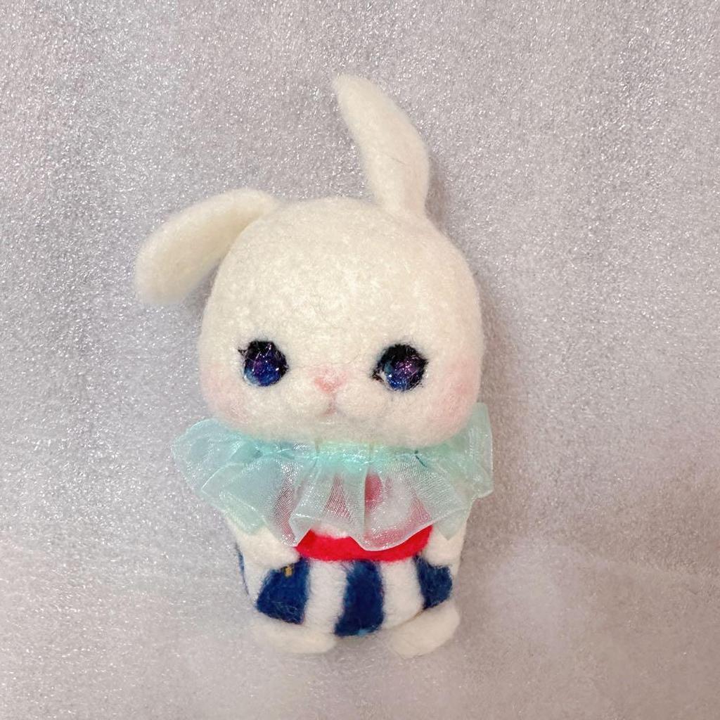 [USED] Ginpeido Artist Wool Felt Rabbit Teddy Bear Handmade Plush Toy