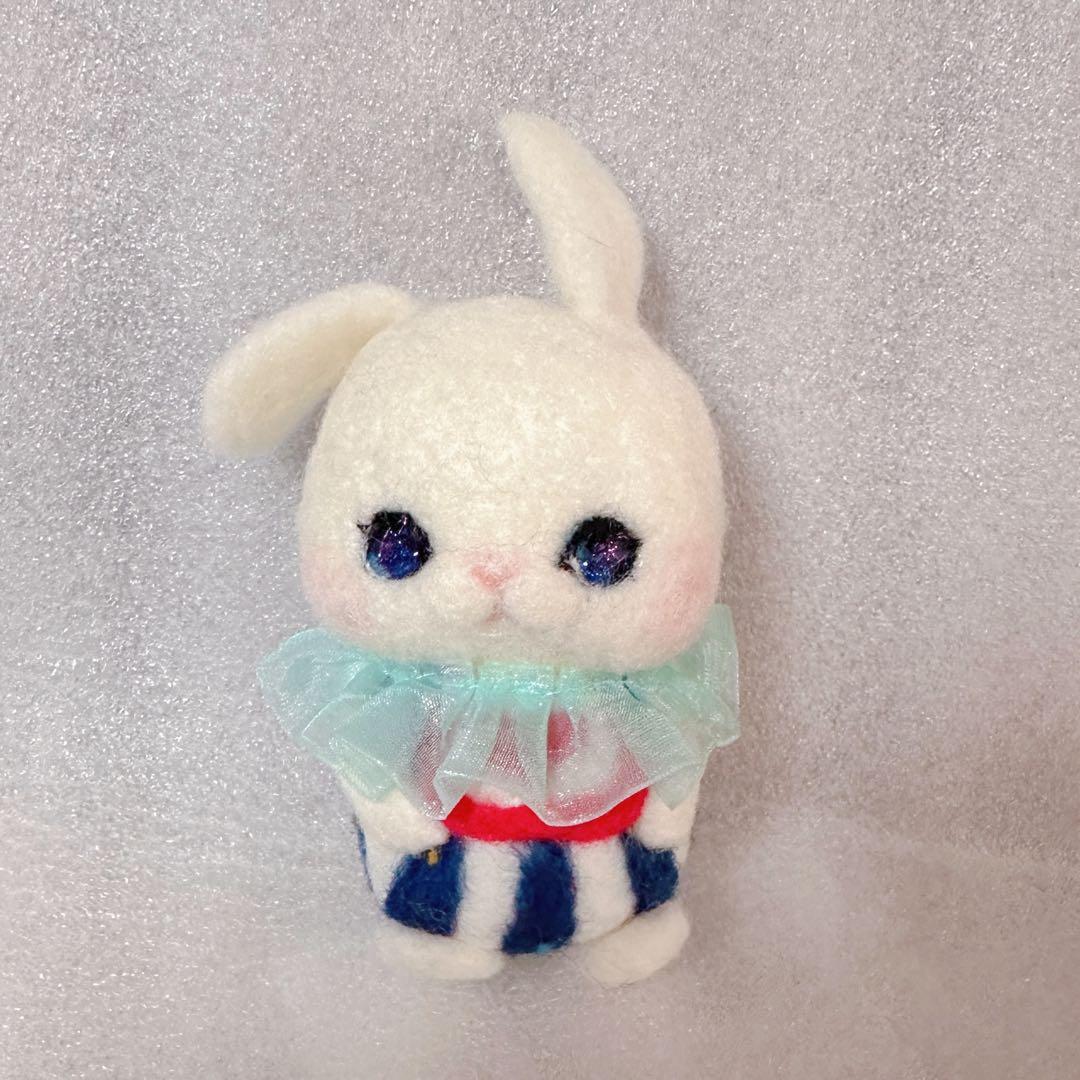 

[USED] Ginpeido Artist Wool Felt Rabbit Teddy Bear Handmade Plush Toy
