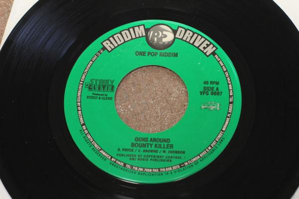 

7inch Record BOUNTY KILLER - Guns Around VPS8697 VP Records 2002 US Reggae, Ska & Dub Used