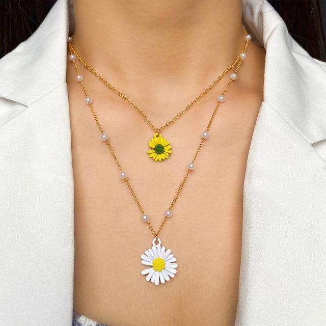 Modish Fashionable Butterfly Crystal Stone Pearl Pendant Necklaces Bold Statement Clavicle Pearl Chain Layered Necklaces Trend Butterfly Collar